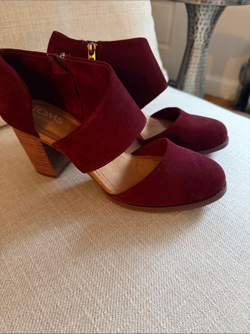 TOMS Women's Wine Suede Block Heel Sandals